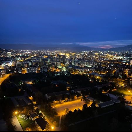 Sky Deluxe 2 Fitness & Spa Szkopje Kültér fotó
